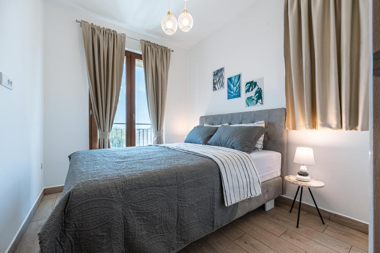 Niki Apartments Przno Sveti Stefan Bagian luar foto